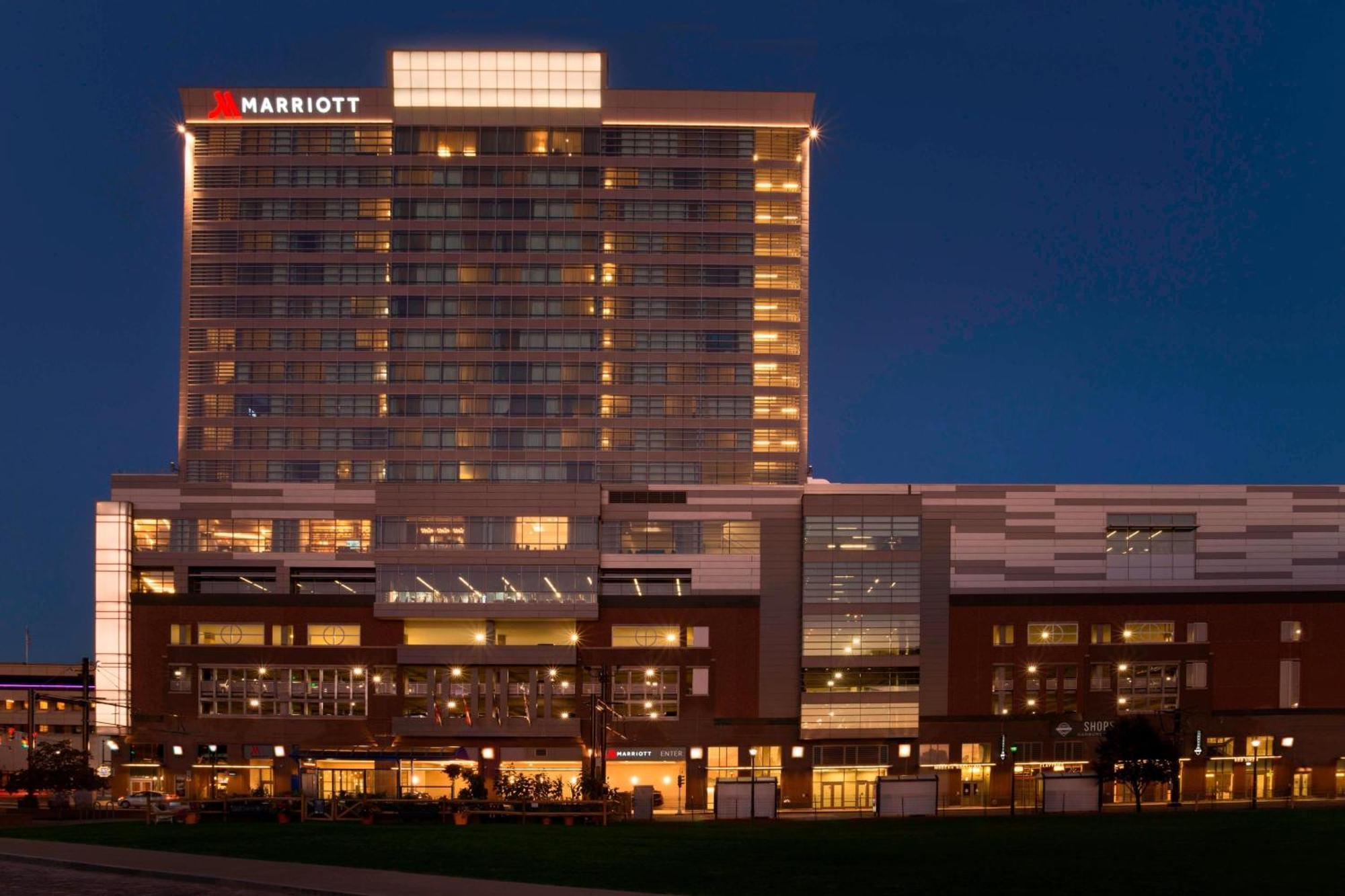 Buffalo Marriott At Lecom Harborcenter Buitenkant foto