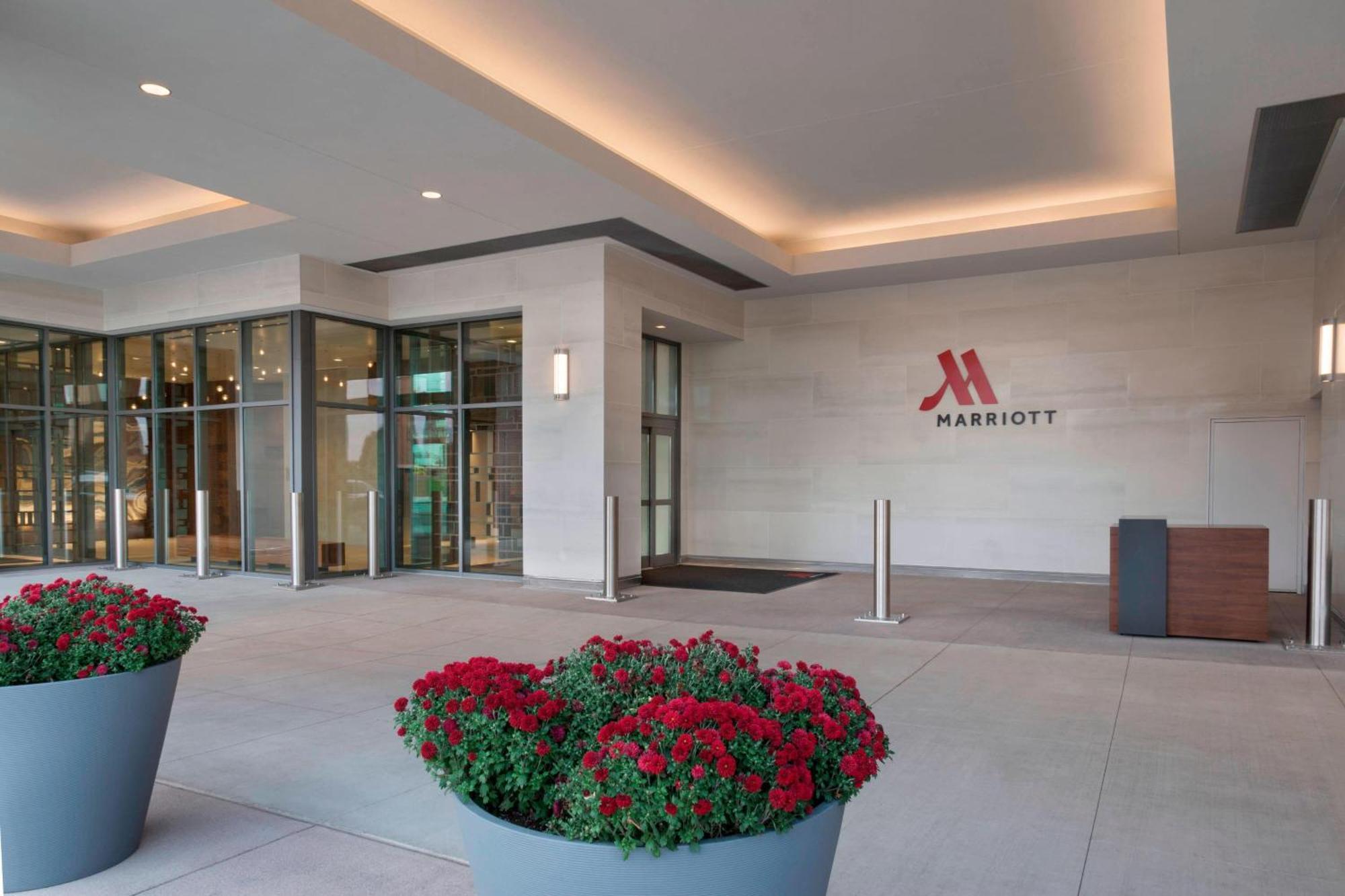 Buffalo Marriott At Lecom Harborcenter Buitenkant foto
