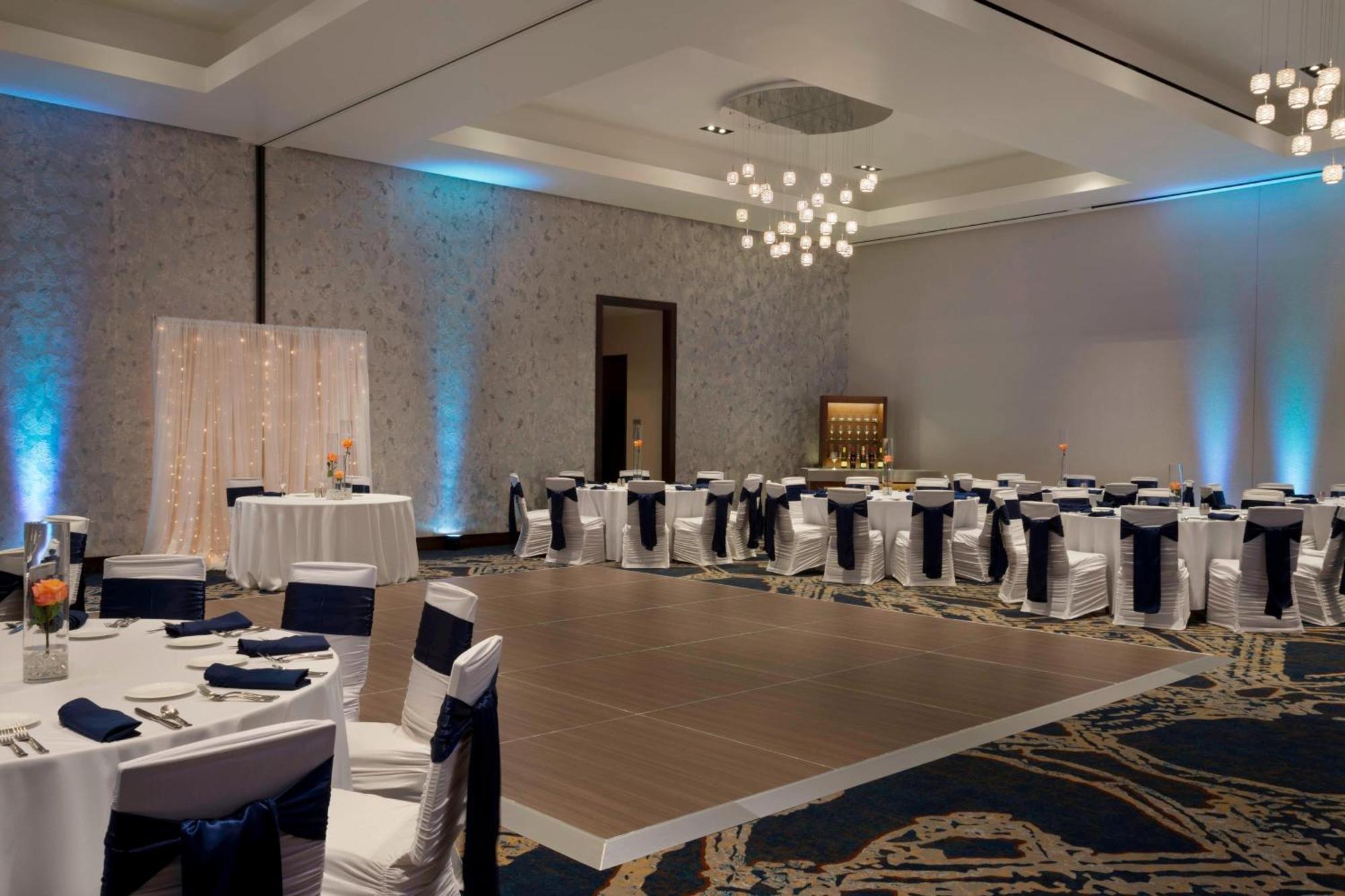 Buffalo Marriott At Lecom Harborcenter Buitenkant foto