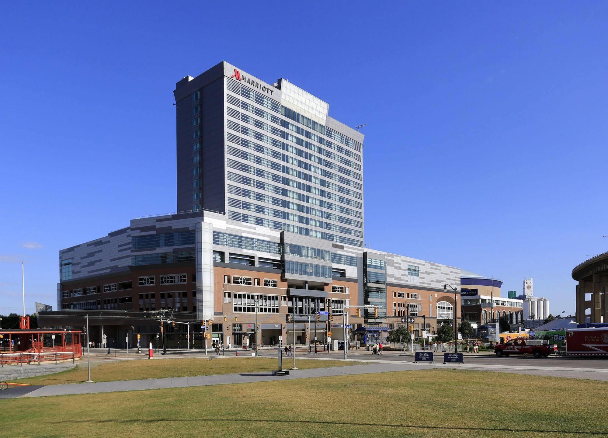 Buffalo Marriott At Lecom Harborcenter Buitenkant foto